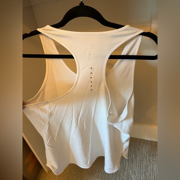 Nike Tanktop - Picture 2 of 3
